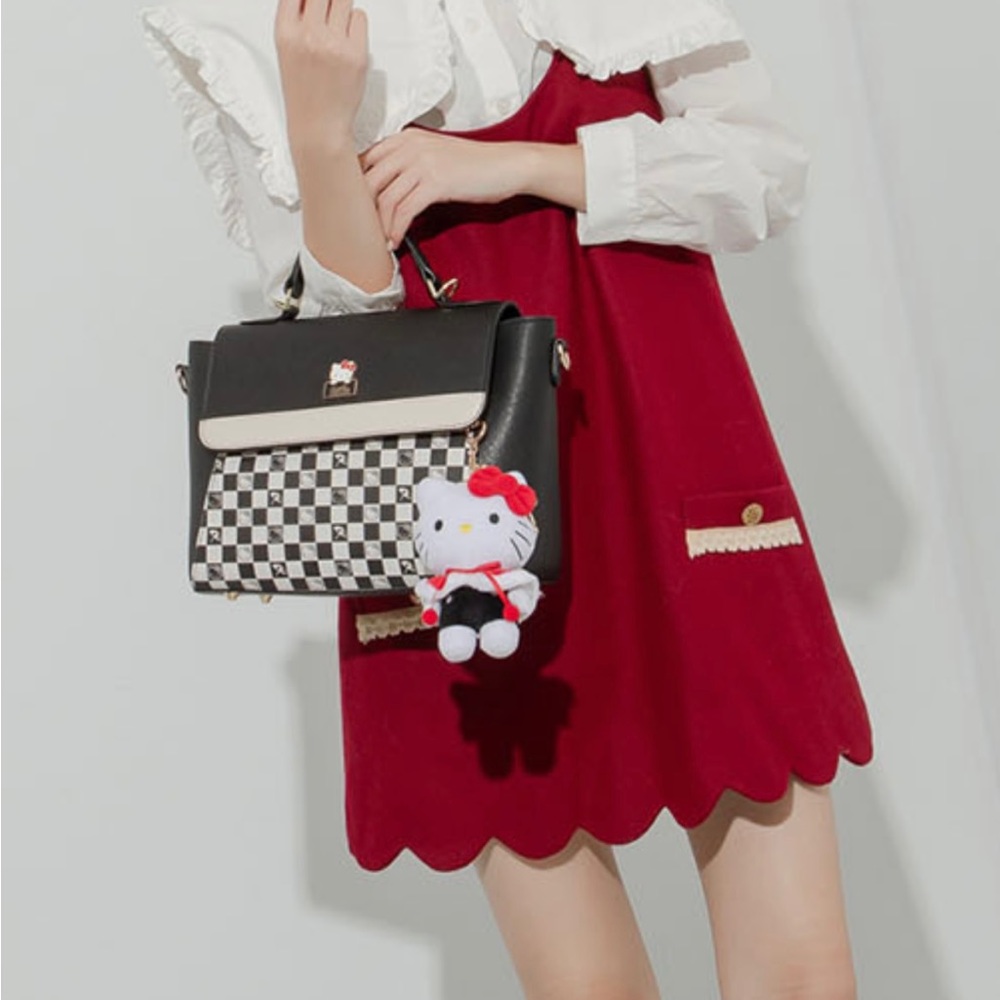 Hello Kitty - Arnold Palmer - Flap Tote with Long Strap Checkerboard Collection - Picture 7 of 9